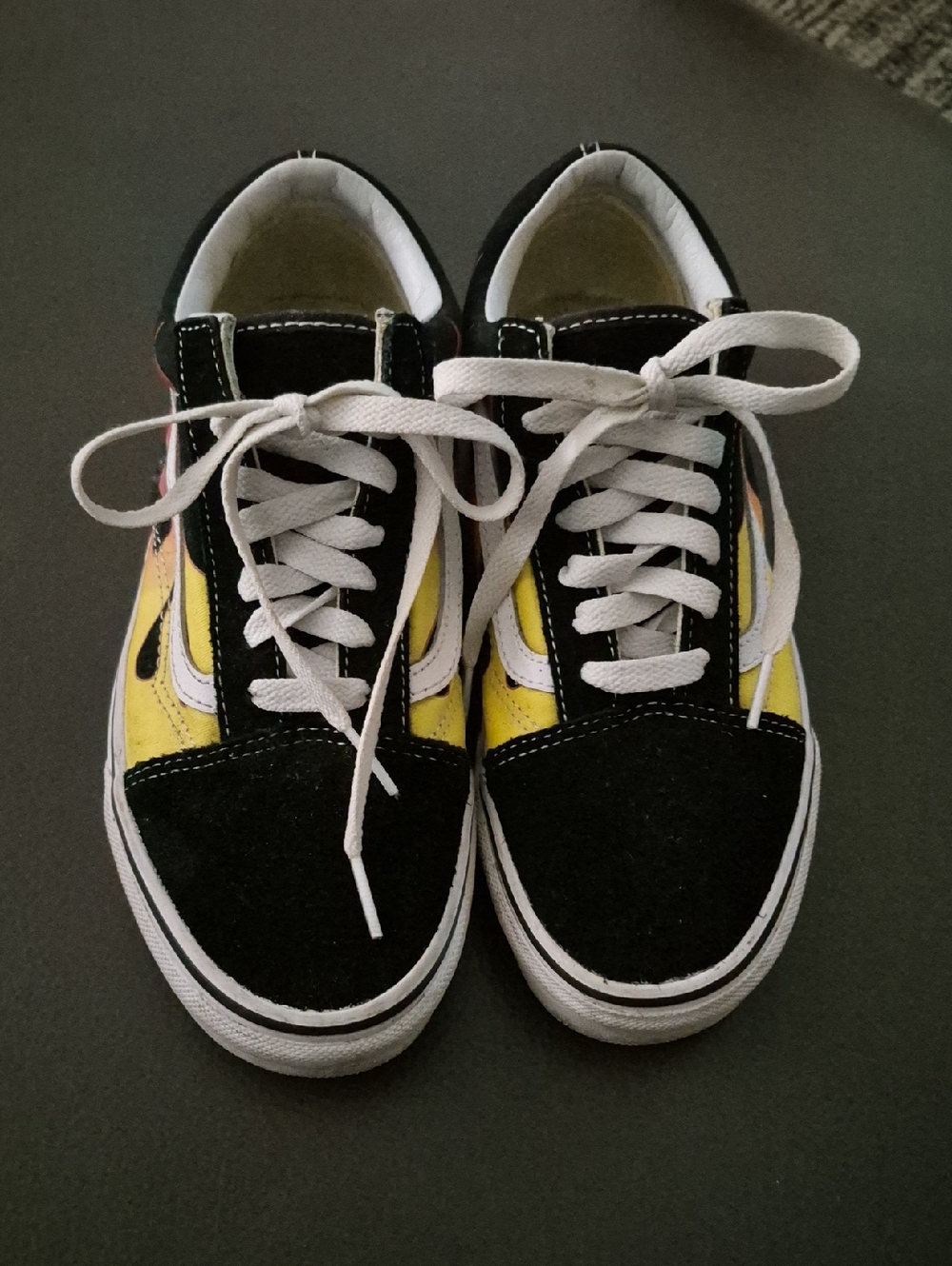 Vans Off The Wall Kids Black and Yellow Low-Top Sneakers